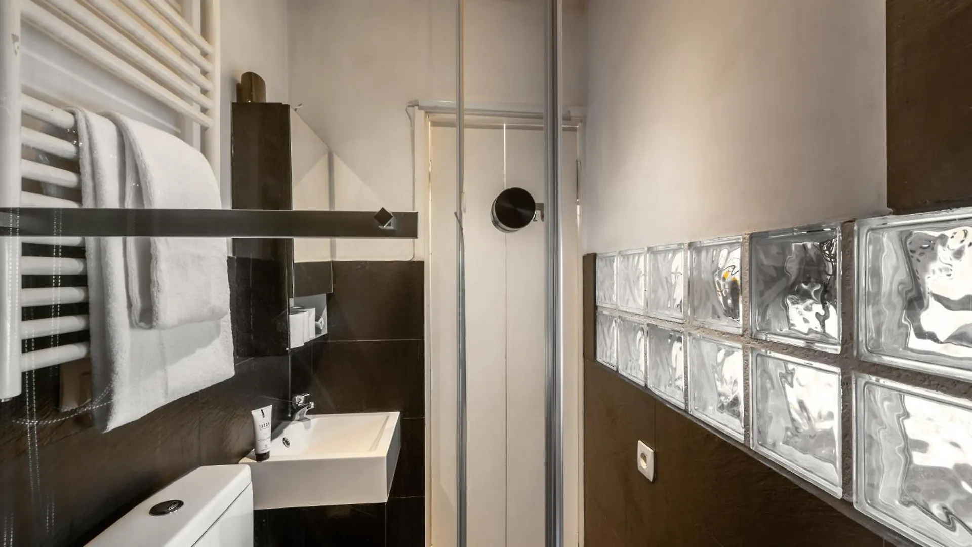Charming Studio In North Paris Center 0*,
